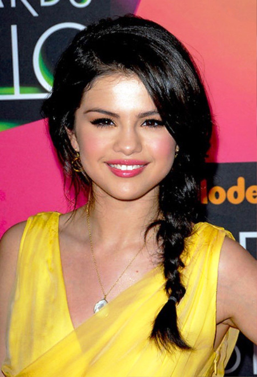 Selena Gomez Braided Hairstyle Pictures