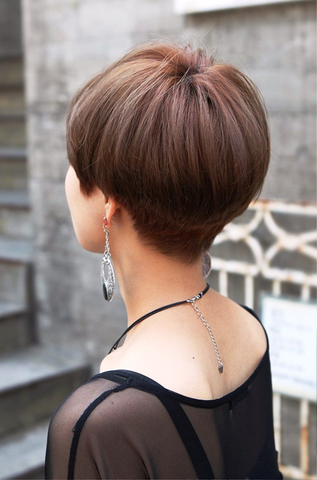 wedge haircut back view