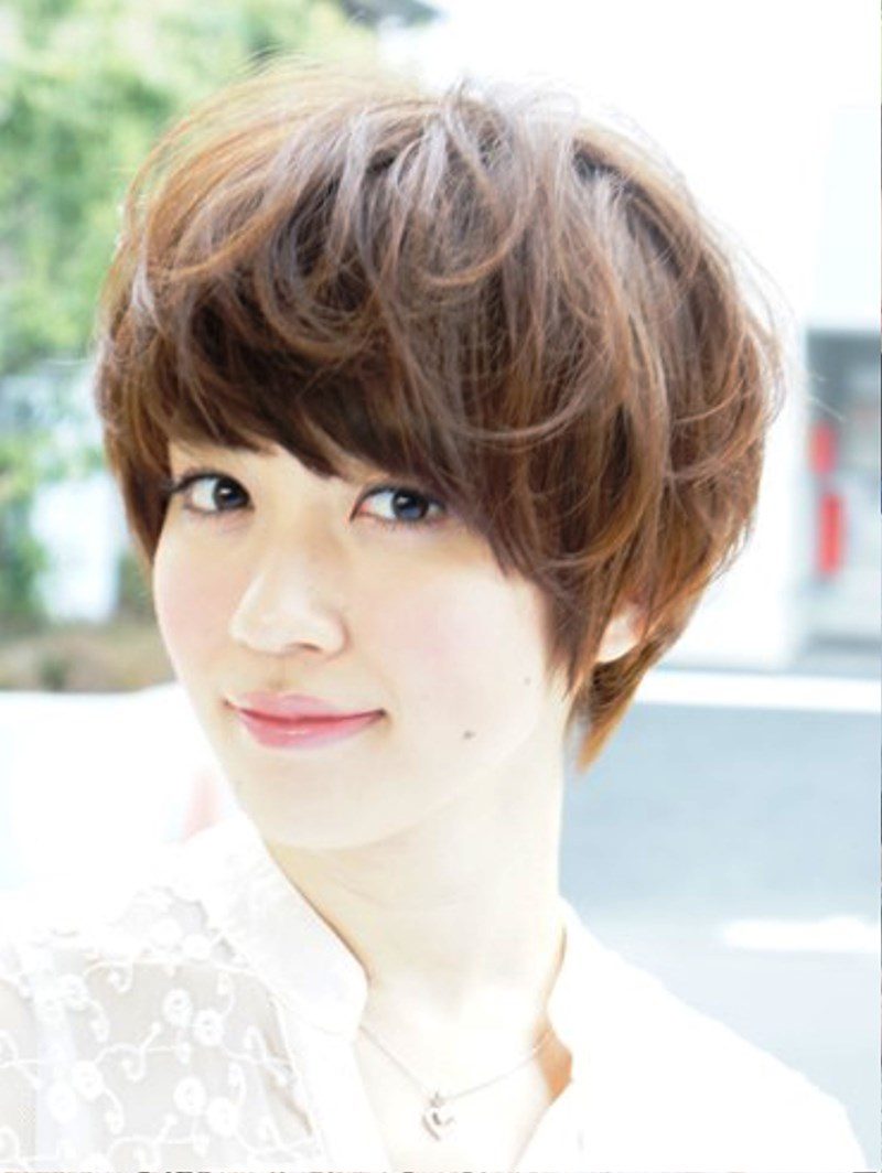 Pictures of Japanese Short Hairstyle For Summer