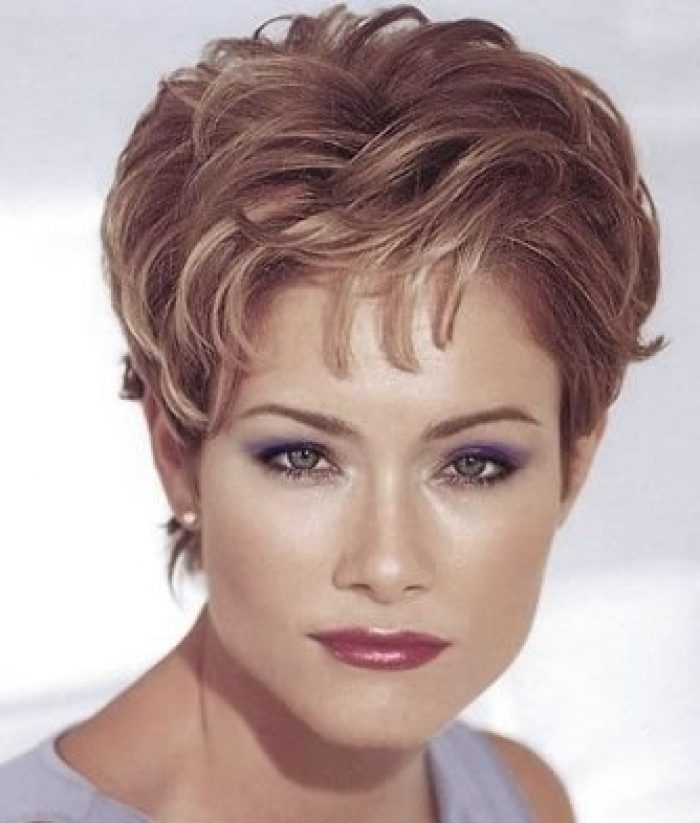 Explore the Best Short Hairstyles Gallery | Trendy & Timeless Cuts