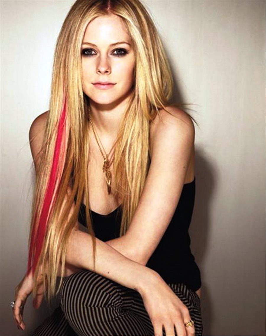 Avril Lavigne Long Straight Hairstyles