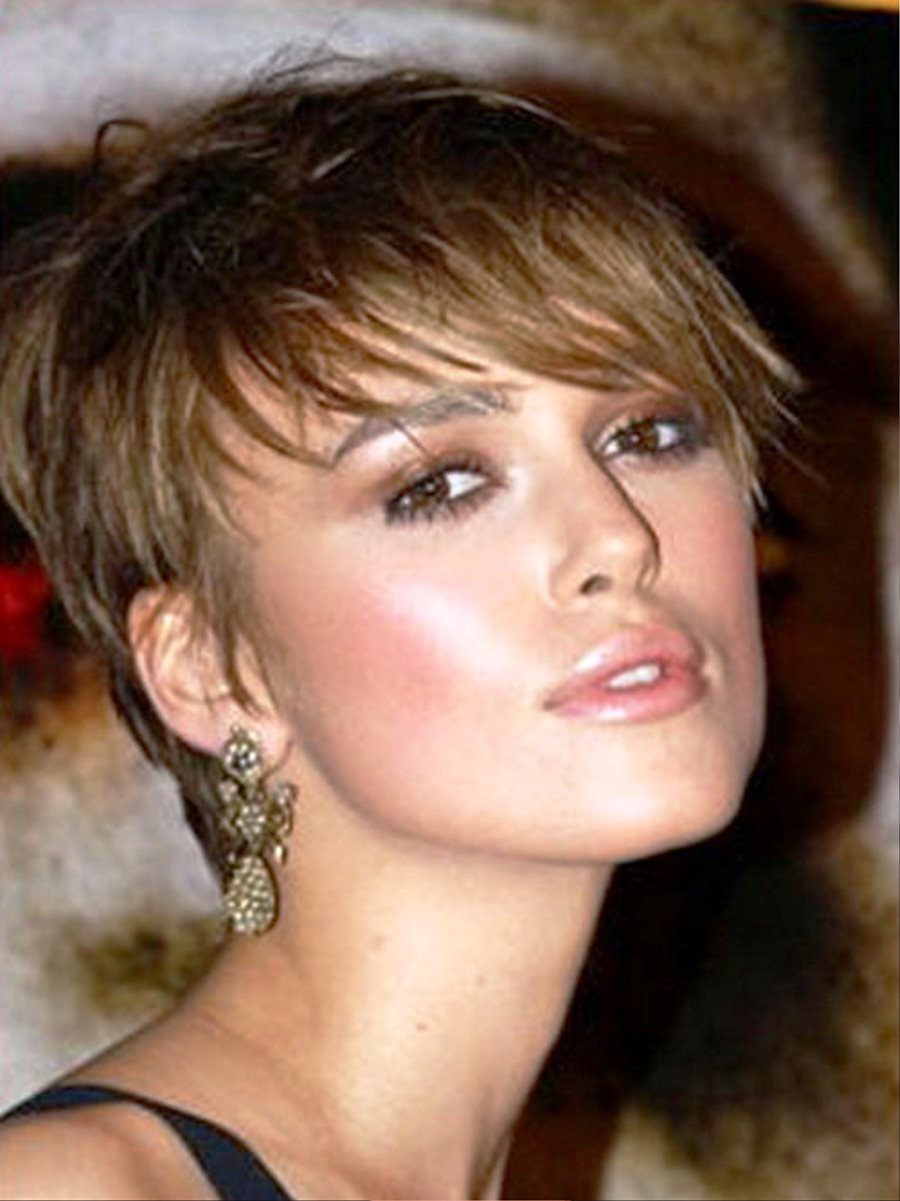 Beautiful Short Hairstyles For Long Faces