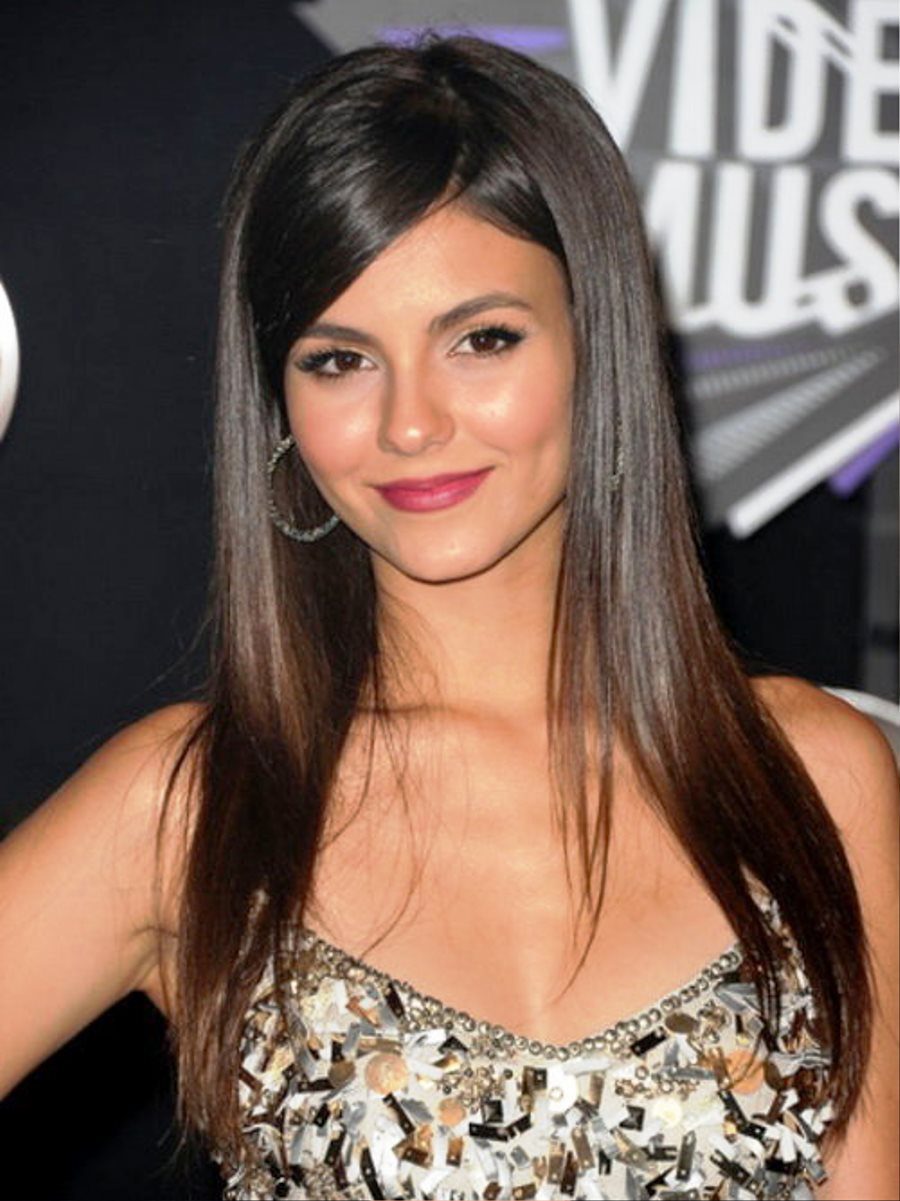 Beautiful Straight Hairstyles For Long Hair