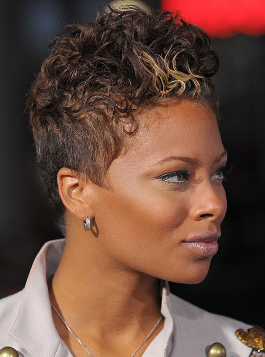 Black and Blonde Hairstyles for Black Women