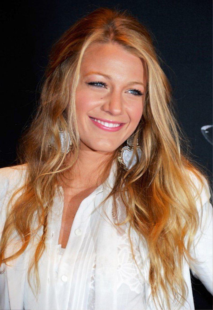Blake Lively Loose Half Up Half Down Hairstyle