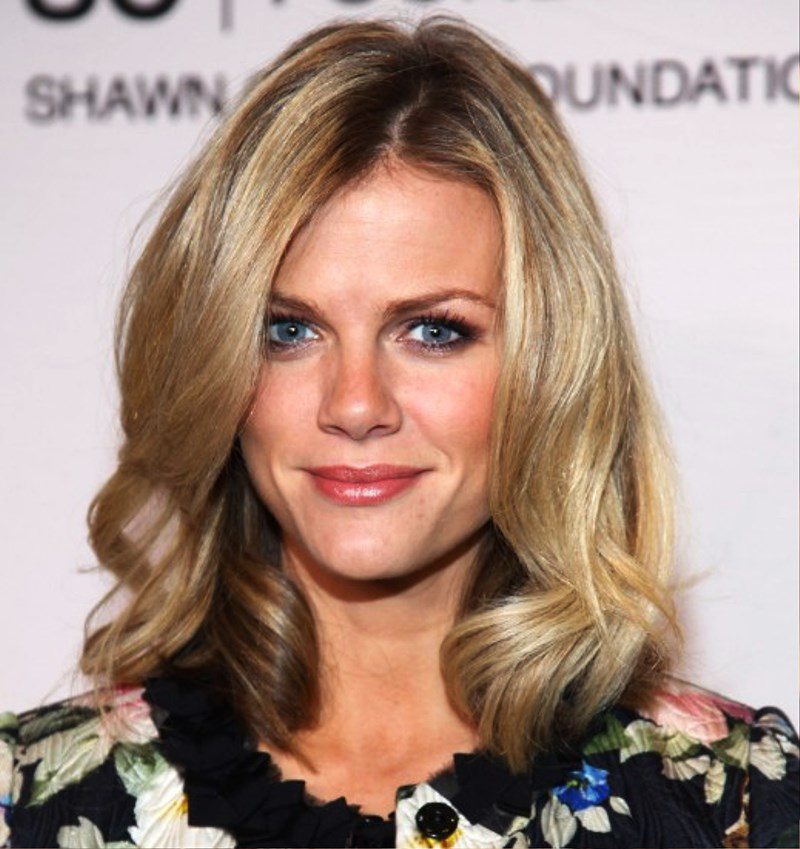 Celebrity Brooklyn Decker Hairstyle