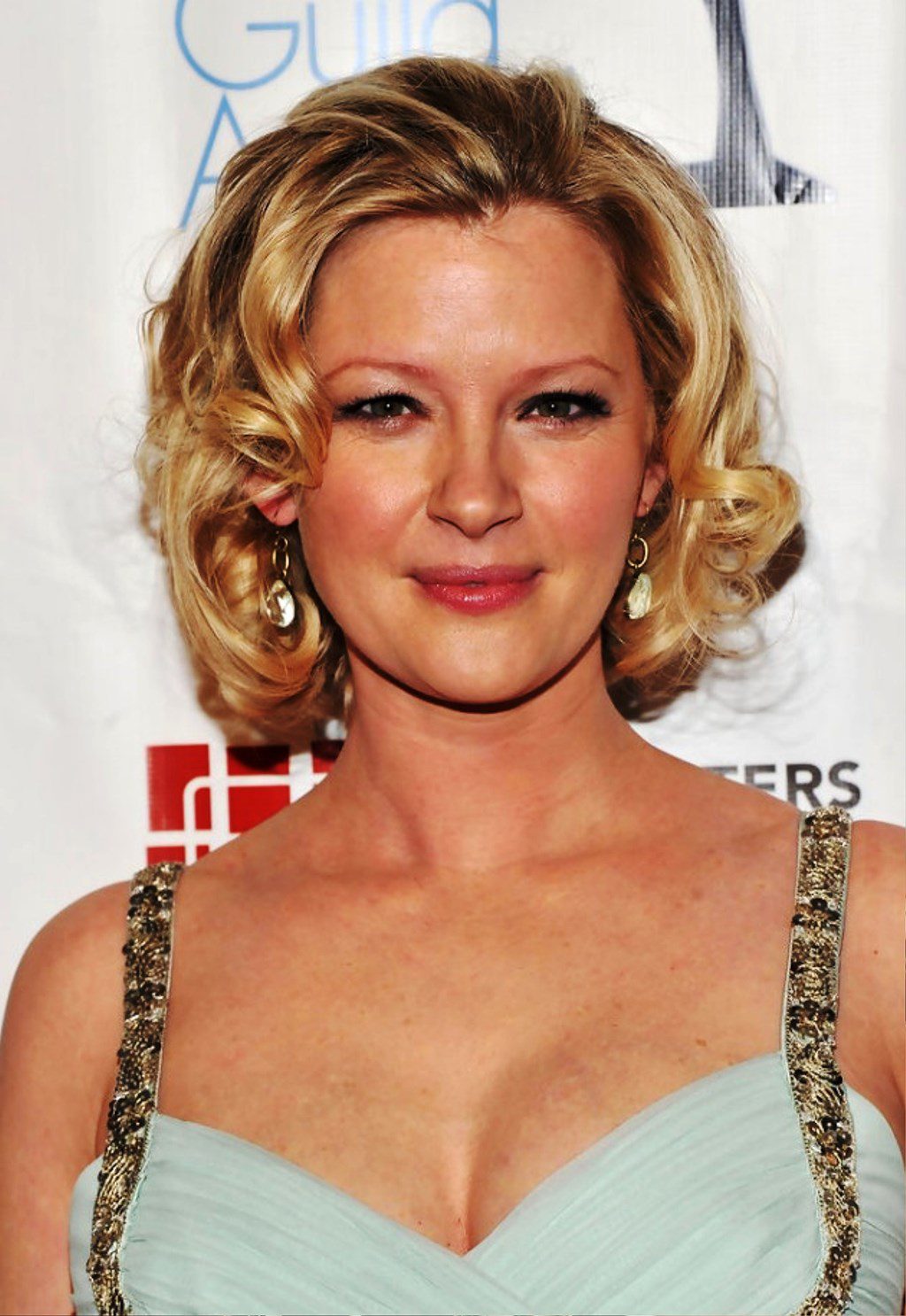 Celebrity Short Wavy Hairstyles