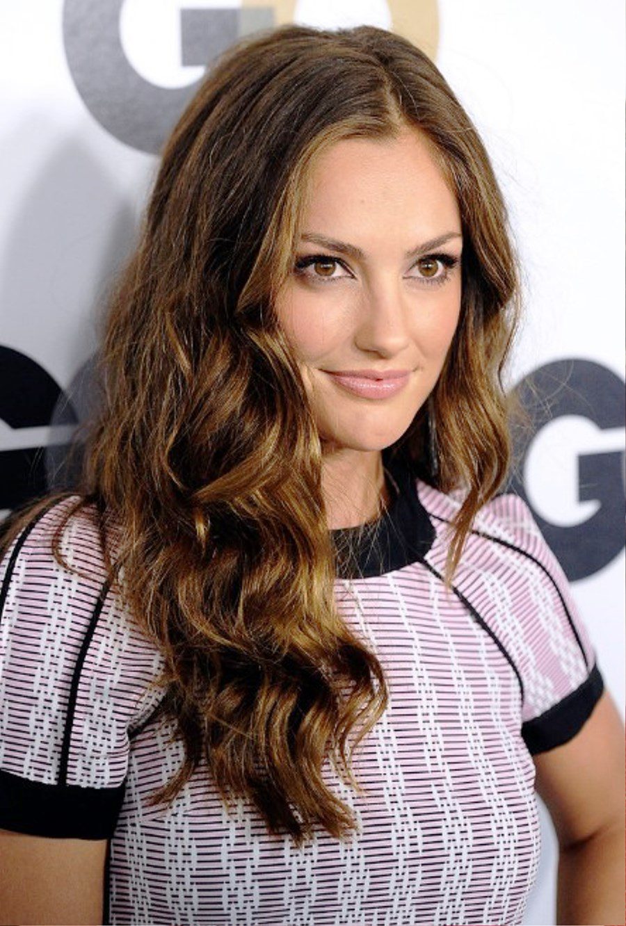 Celebrity Wavy Hairstyle For Curly Hair