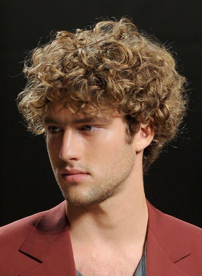Curly Japanese Hairstyles For Men