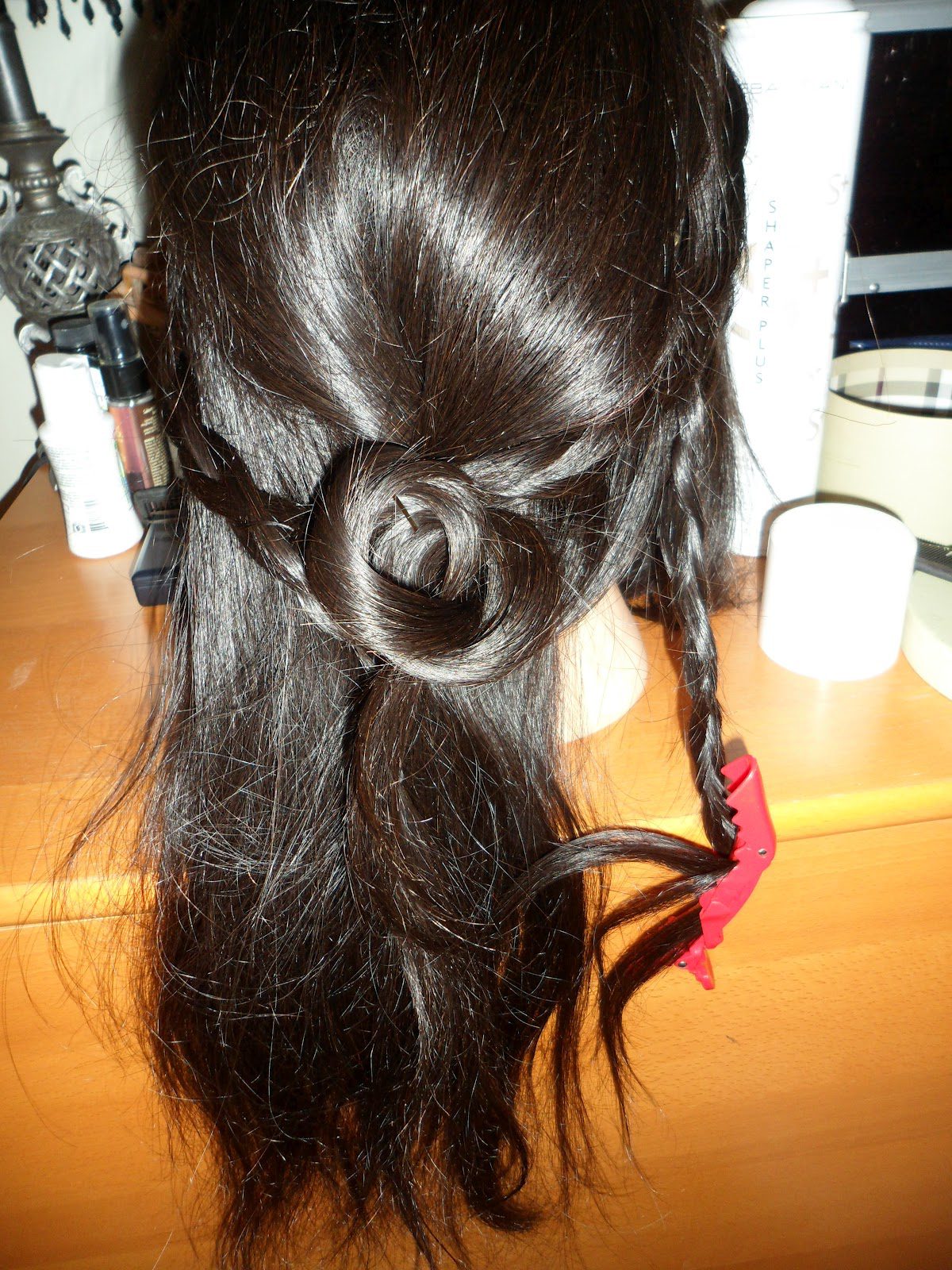 Cute and Easy Updos: Perfect Hairstyles for Every Occasion