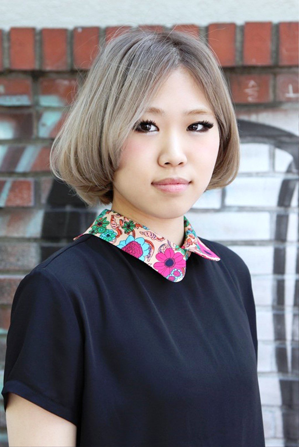 Cute Center Parted Asian Bob Hairstyle