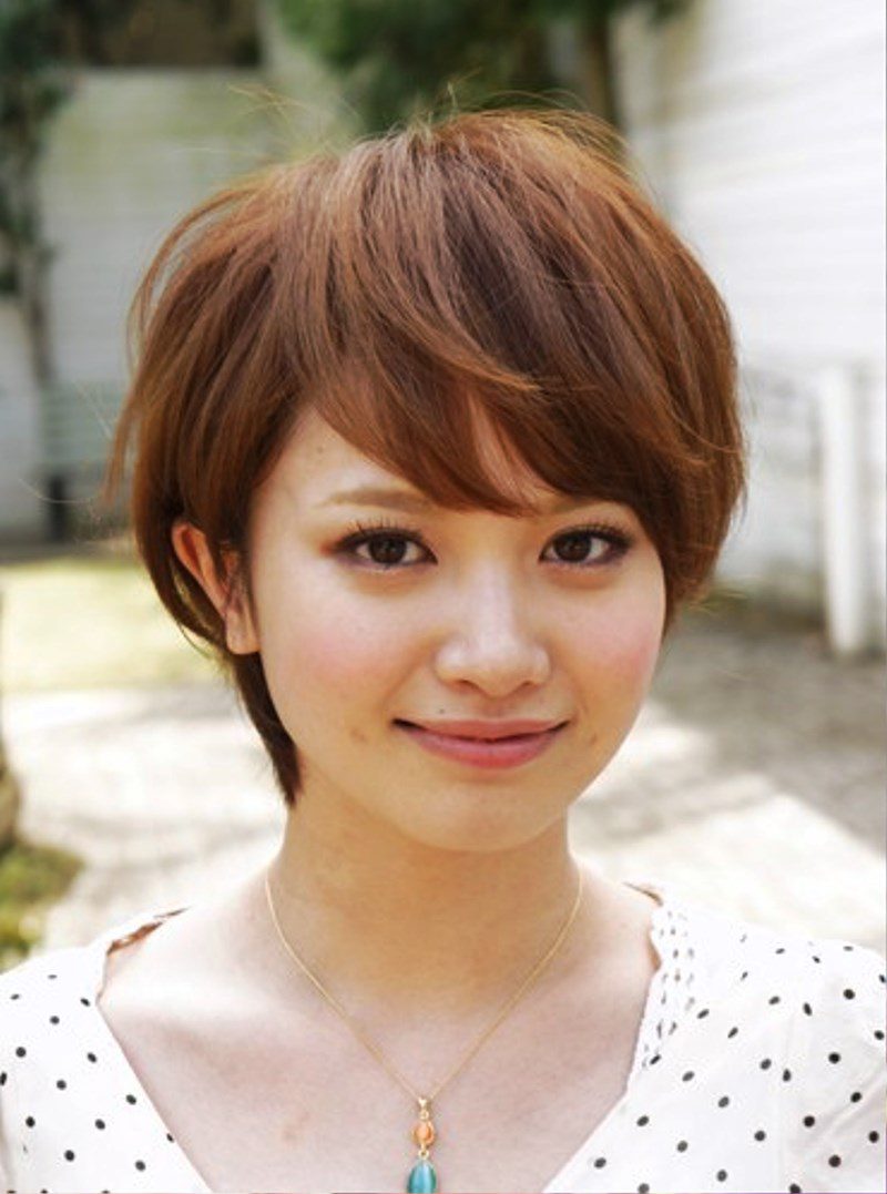 Cute Japanese Hairstyle With Bangs