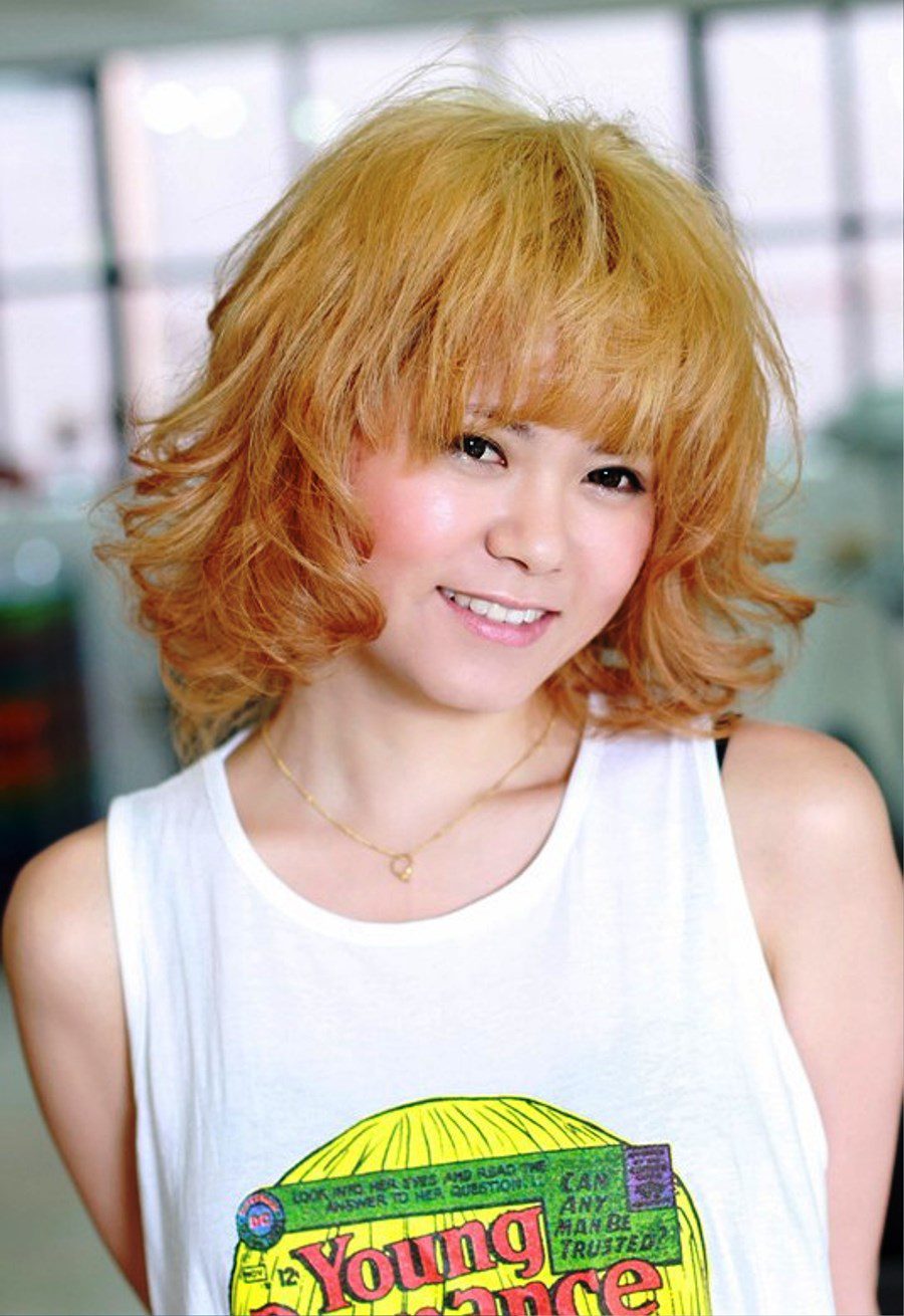 Cute Short Asian Blonde Hairstyle