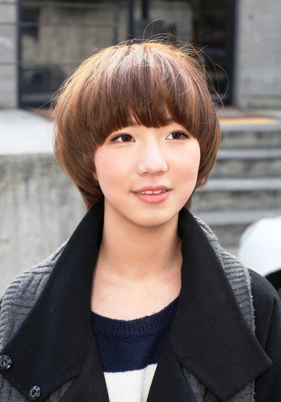 Cute Short Japanese Bob Hairstyle For Girls