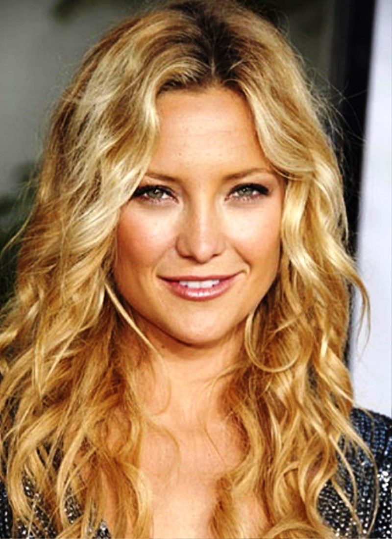 Gorgeous Wavy Hairstyles For Long Hair