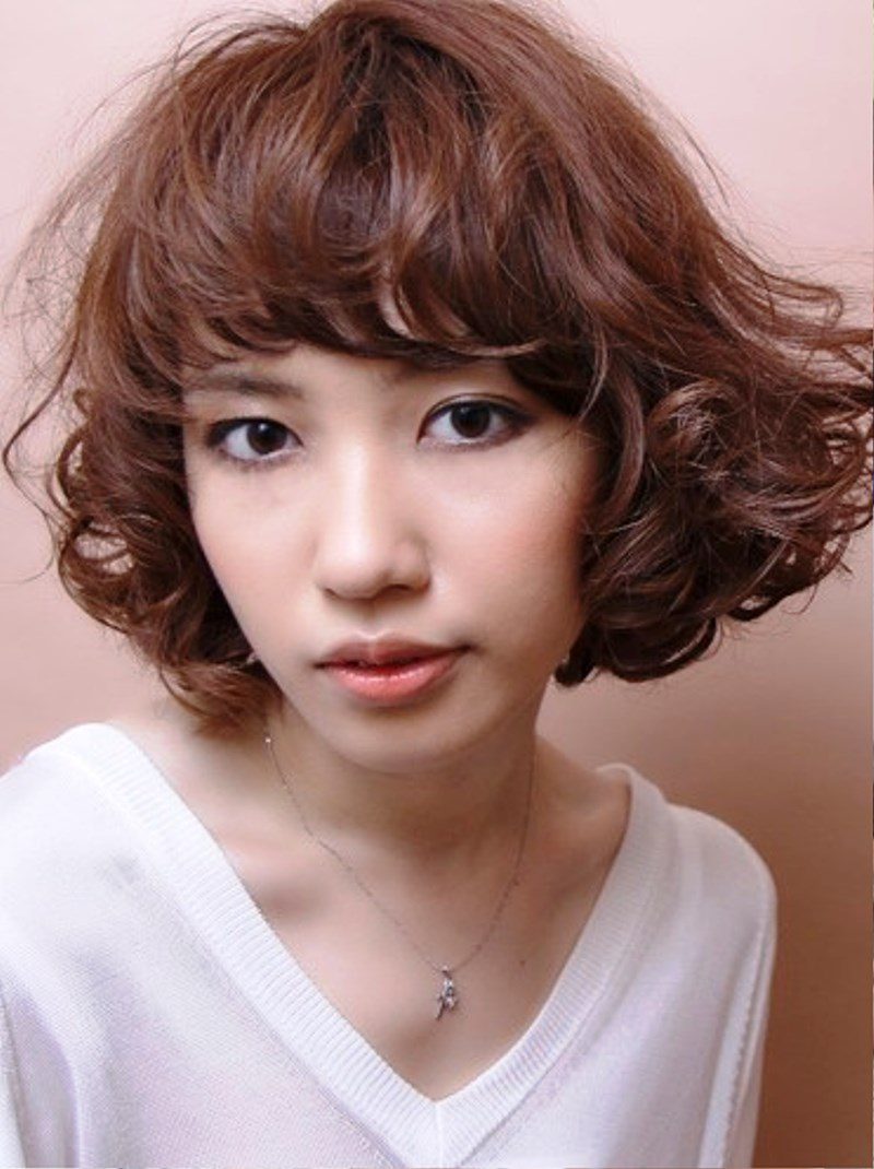 Japanese Wavy Hairstyle