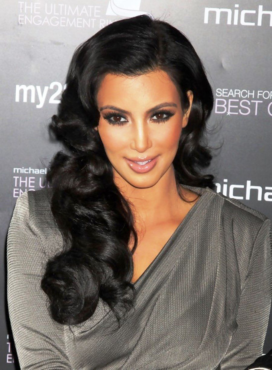 Kim Kardashian Long Black Hairstyle For Summer
