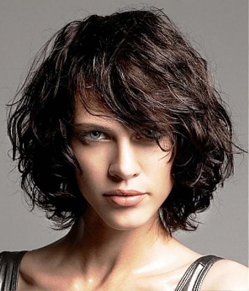 Layered Curly Bob Hairstyle