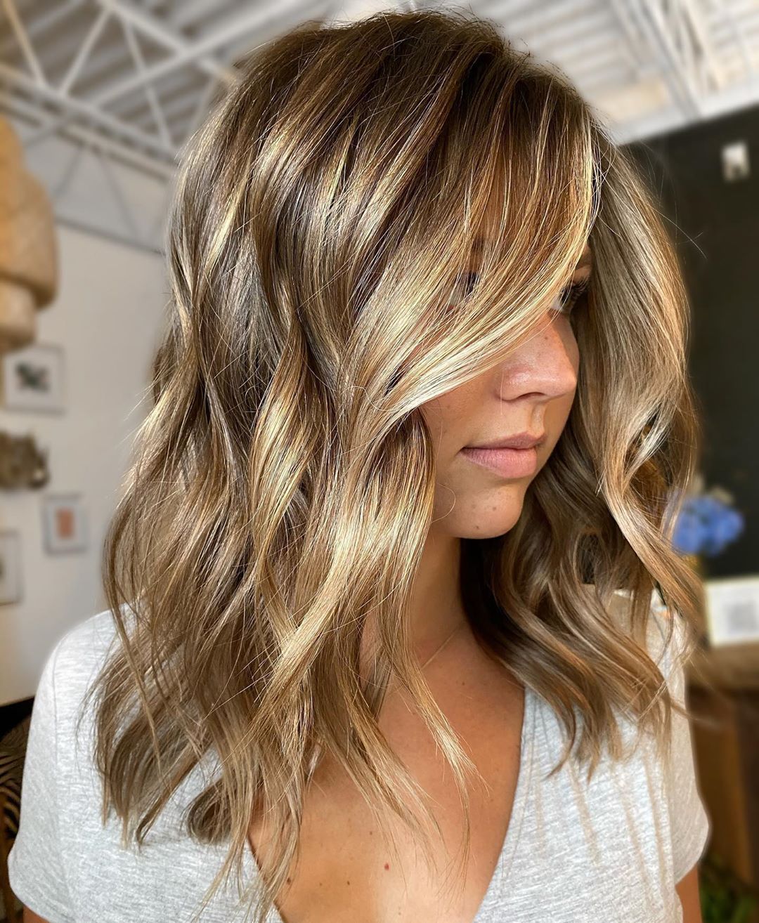 Medium Length and Wavy Texture