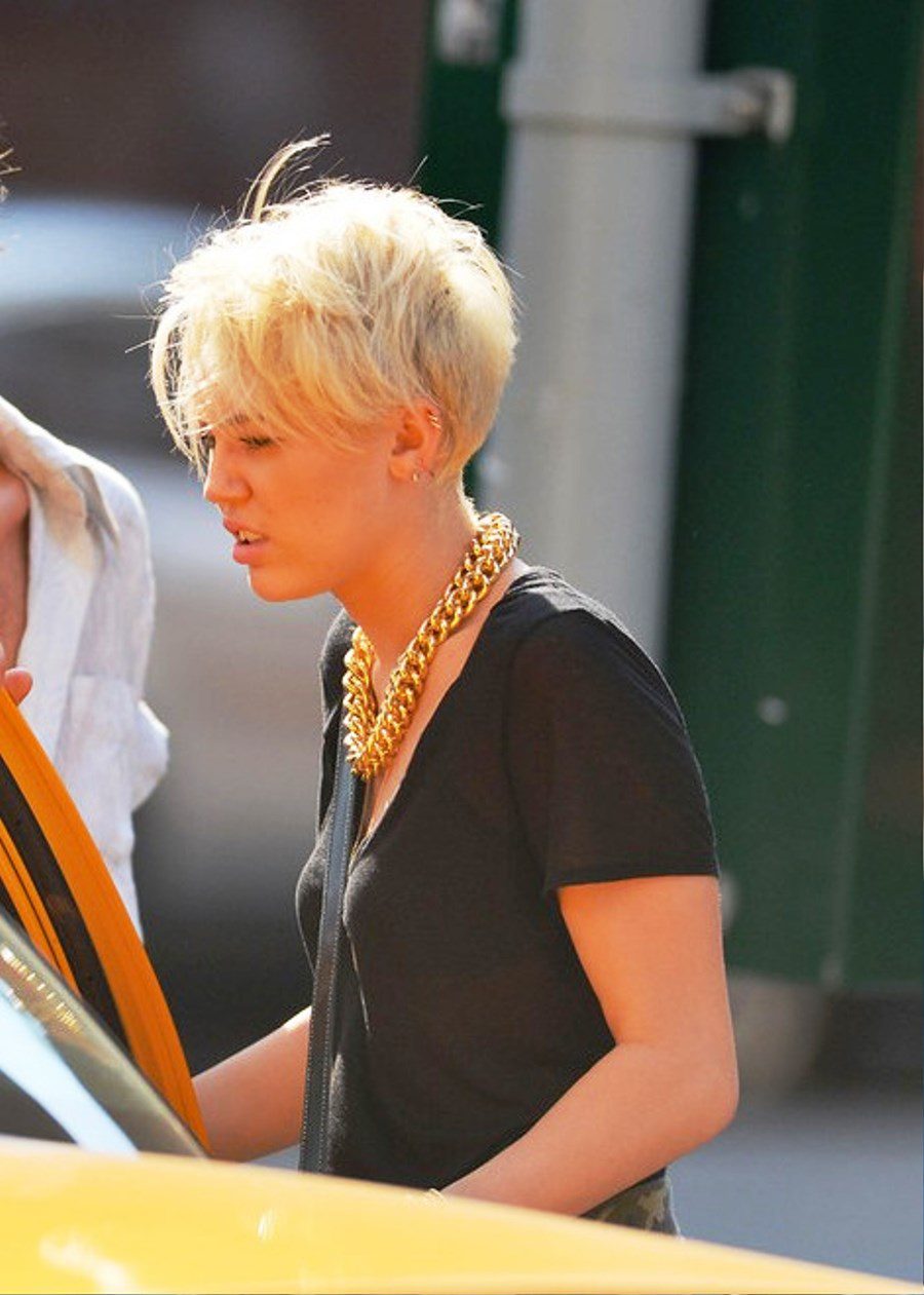 Miley Cyrus Short Pixie Haircut