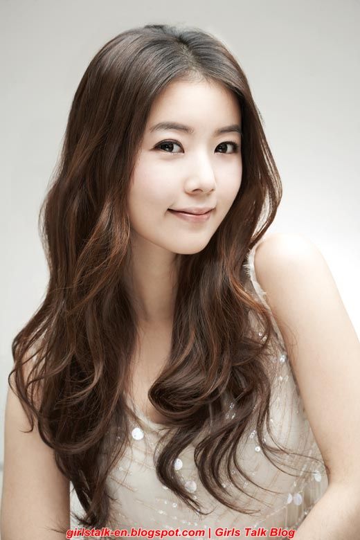 Popular Korean Hairstyles For Women 2012