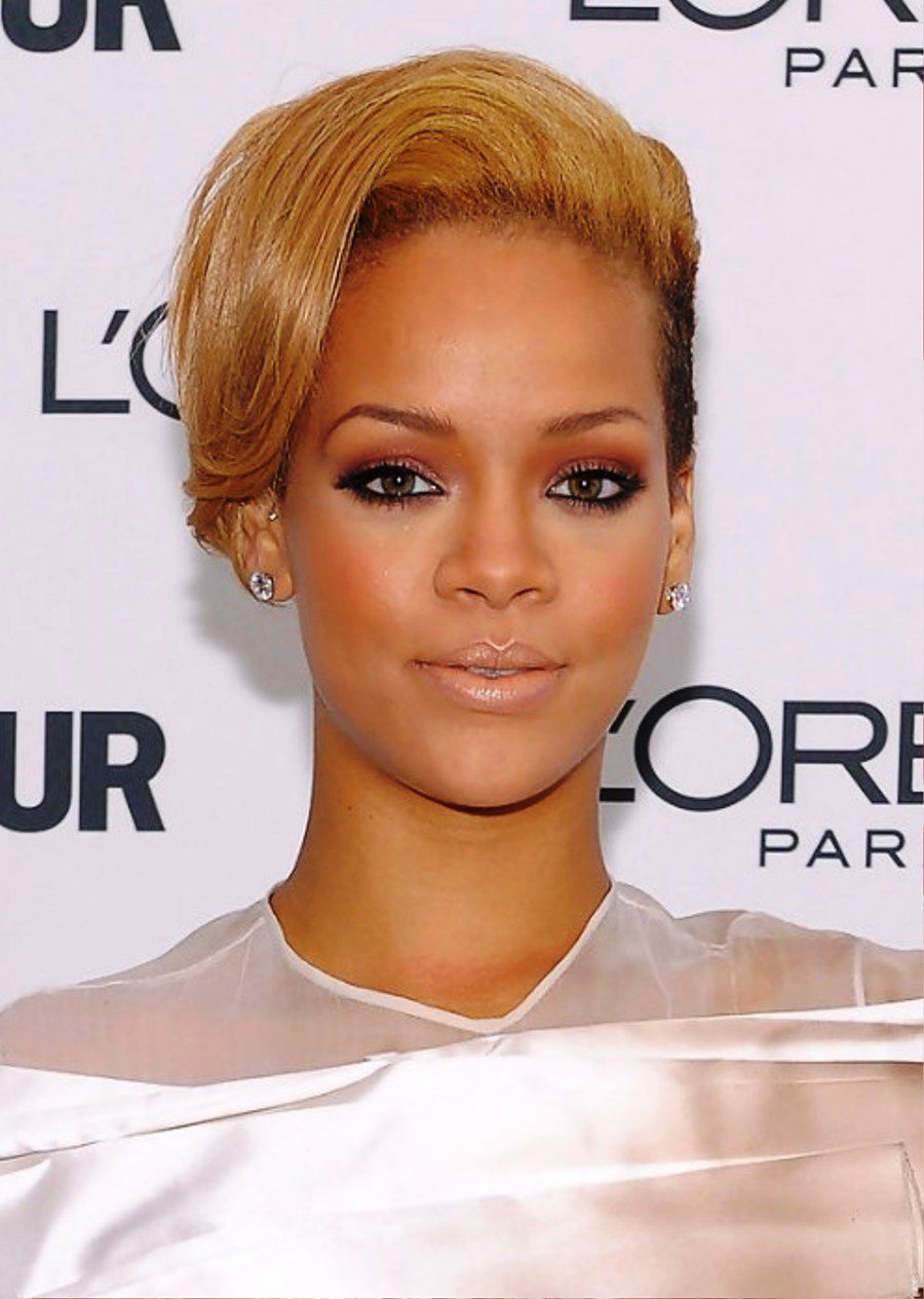 Rihanna Alternative Short Straight Hairstyle