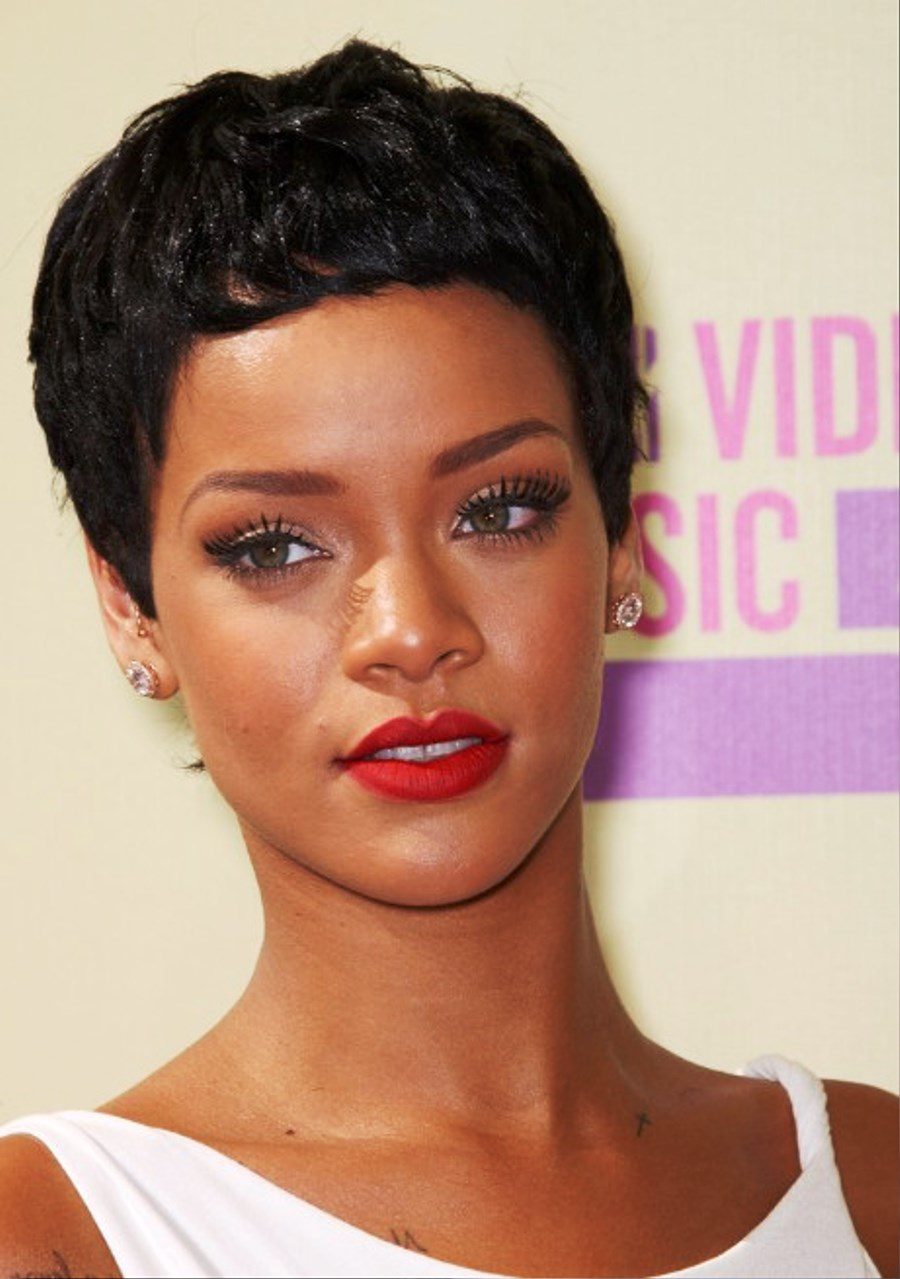Rihanna Latest Short Curly Hairstyle