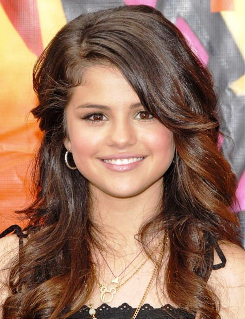 Selena Gomez Hairstyles 1