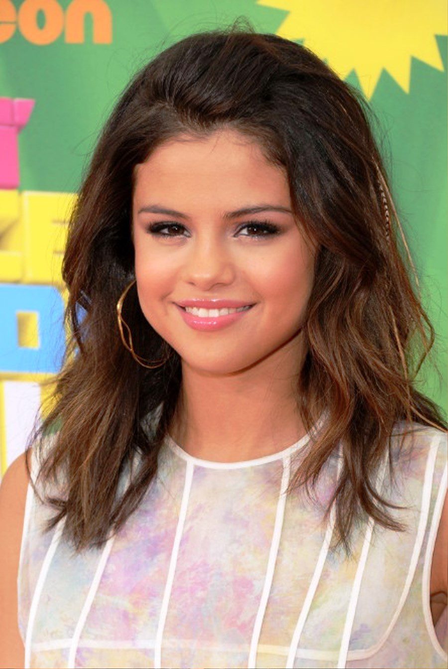 Selena Gomez Medium Length Straight Hairstyle