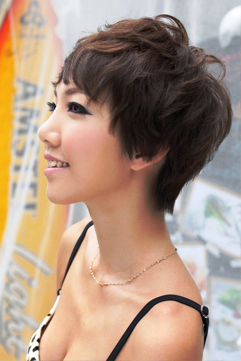 Sexy Japanese Girls Short Haircut