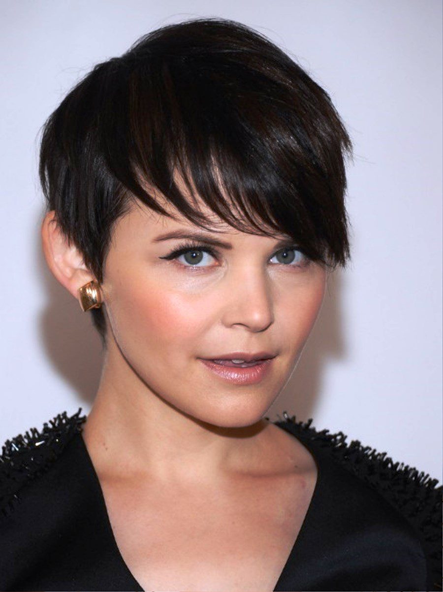 Short Straight Hairstyle 2013