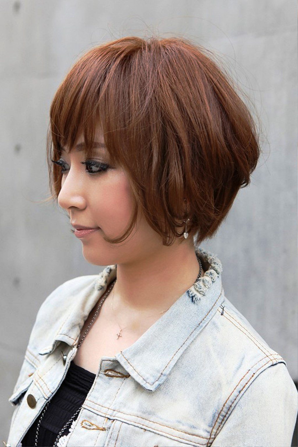 Side View Of Trendy Short Haircut For Women