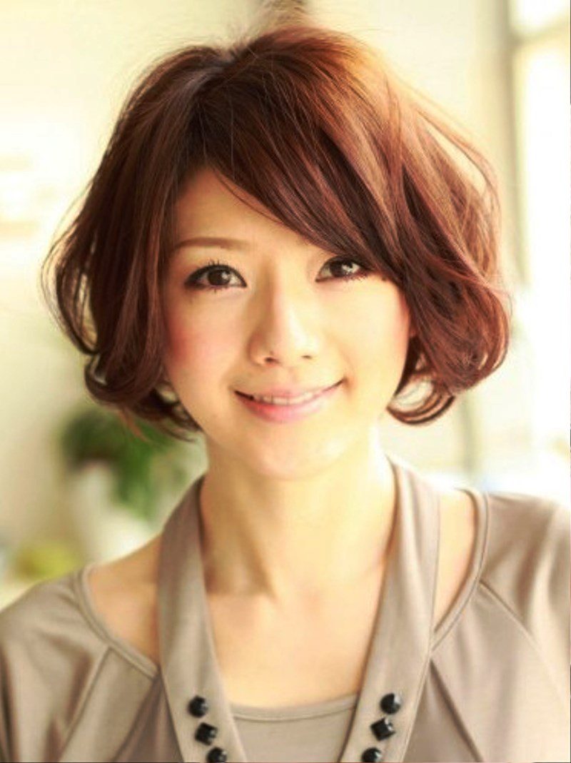 Sweet Japanese Hairstyle For Women