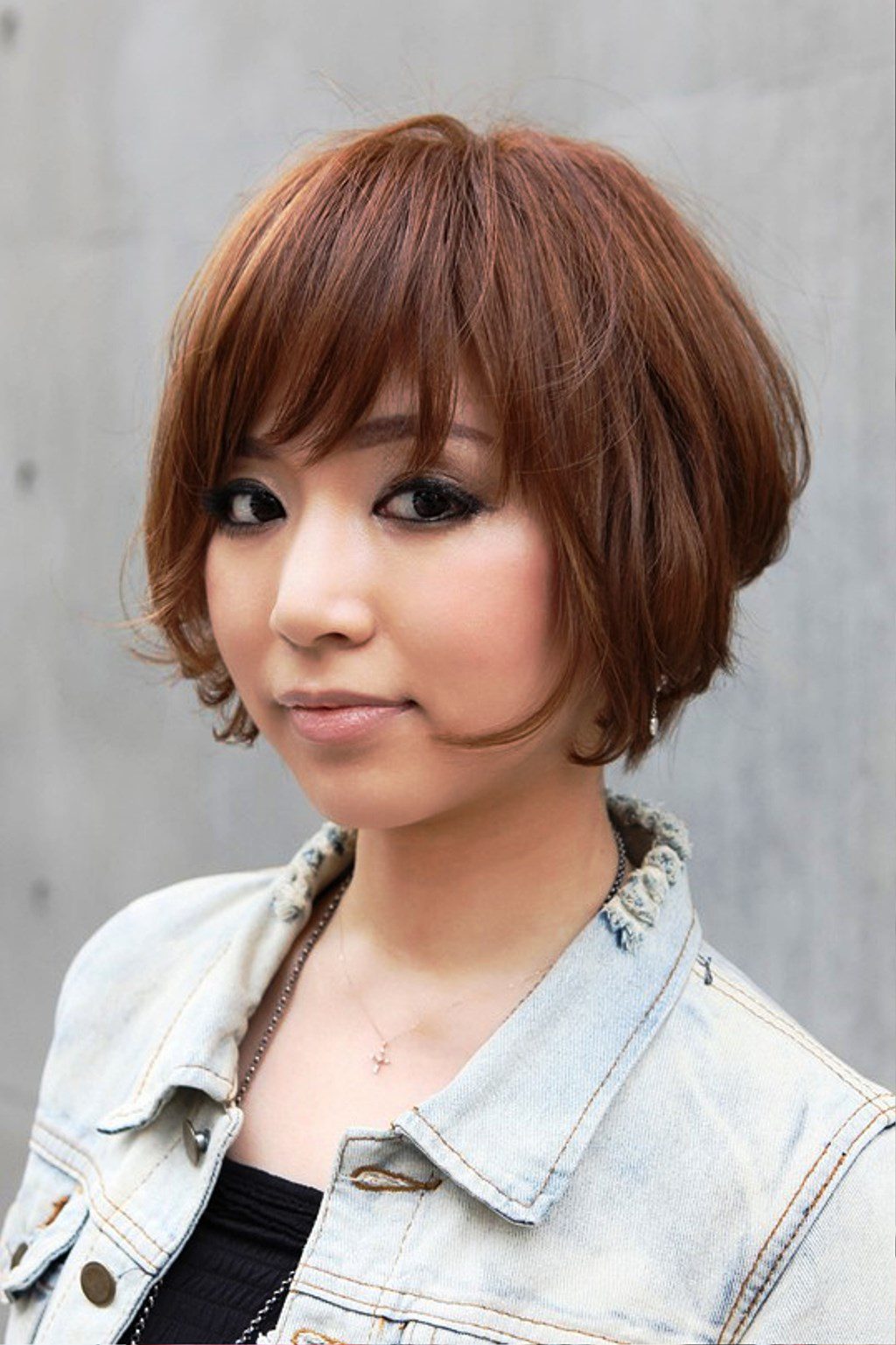 Trendy Short Japanese Bob Haircut With Bangs