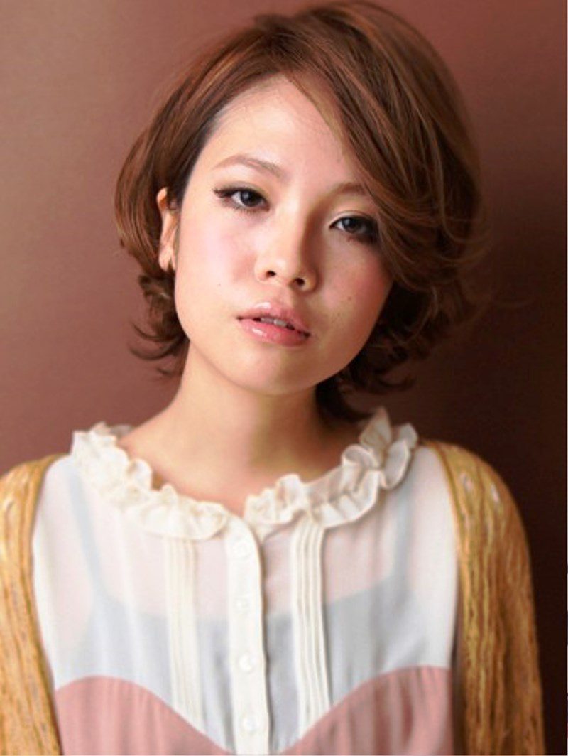 Trendy Short Japanese Hairstyle