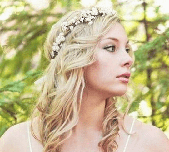 Country wedding hairstyle