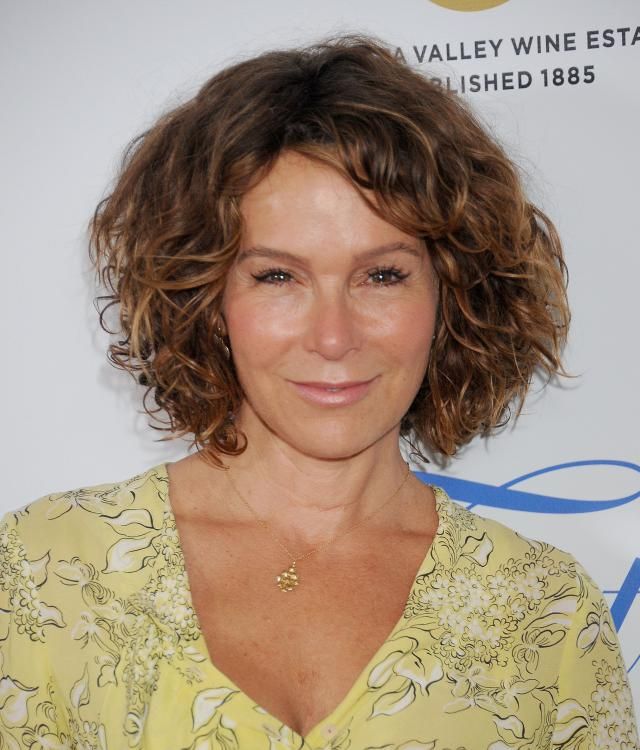 curly hairstyles for women over 50