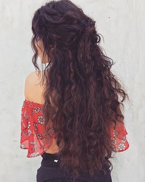 curly long hairstyles