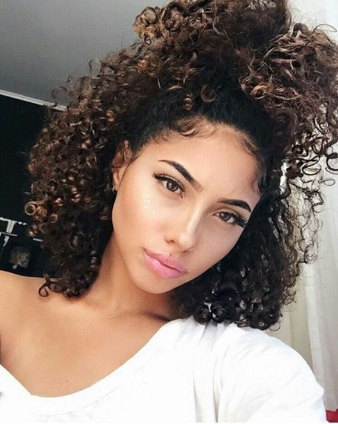 cute short curly hairstyles