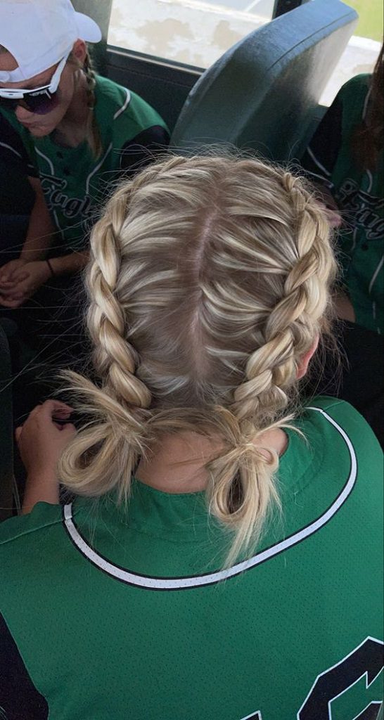 cute softball hairstyles for short hair 2