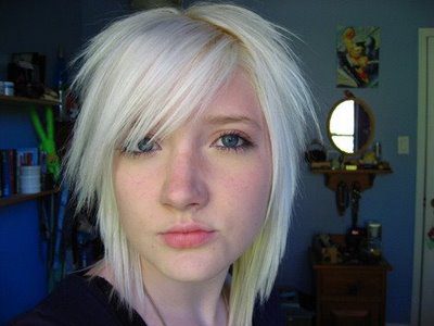 emo blonde hairstyles 2