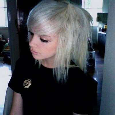 emo choppy layered hairstyles 2