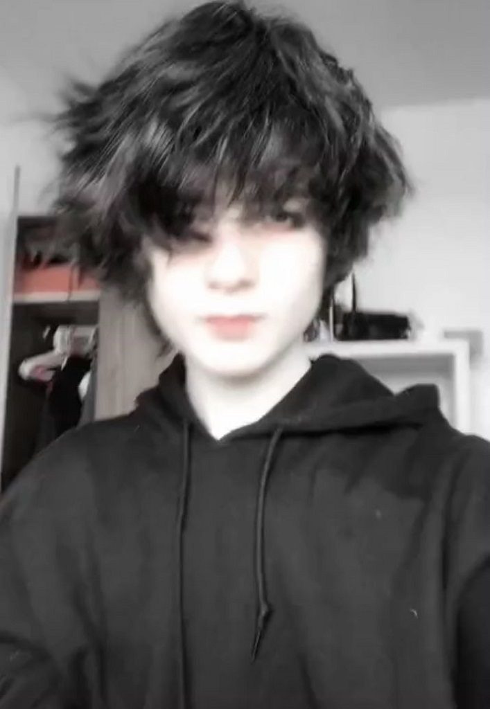 emo hairstyles fluffy short hair boy