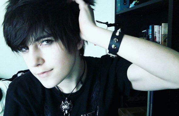 emo hairstyles for teen boys