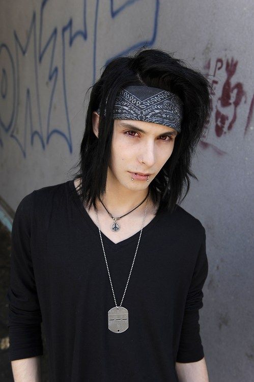 emo long hairstyles for guys 2