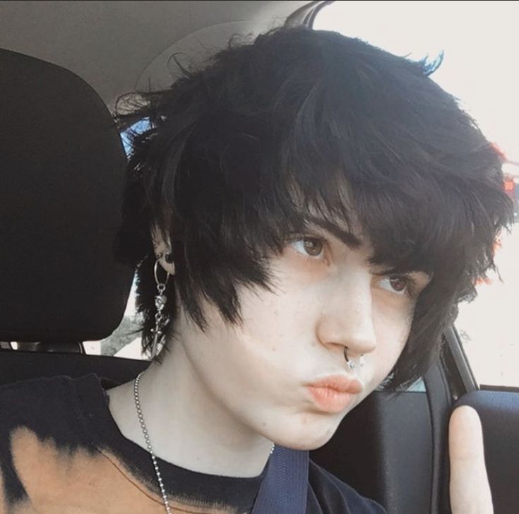 emo male hairstyles 2