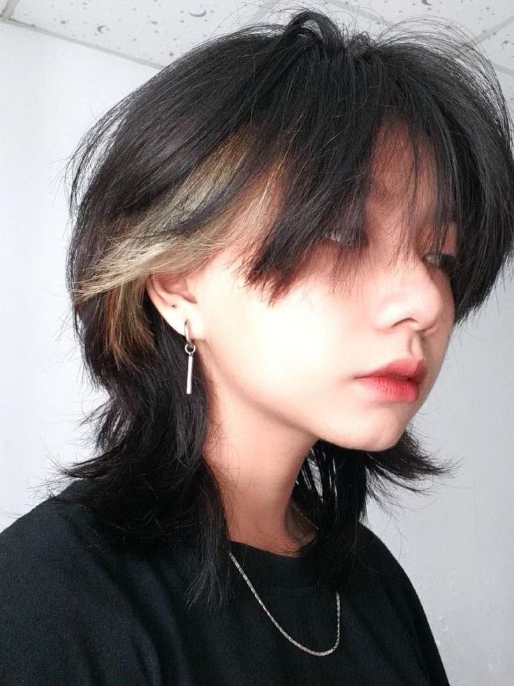 emo medium hairstyles with bangs