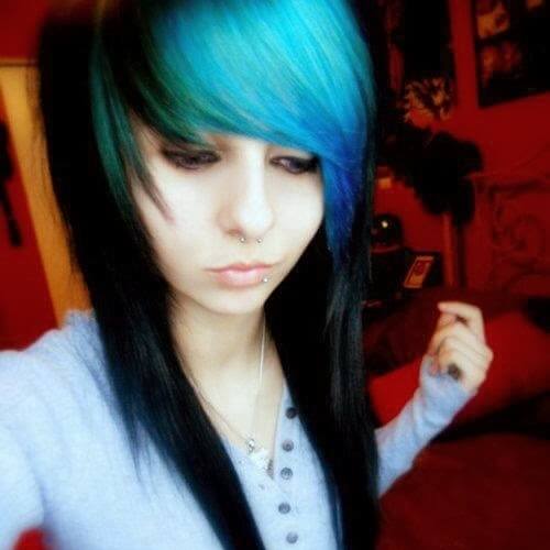 emo side fringe hairstyles girls 2