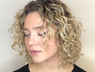 hairstyles for thin curly hair