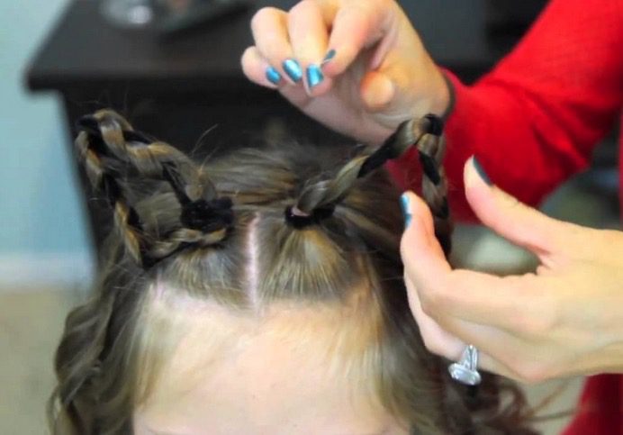 fun halloween hairstyle